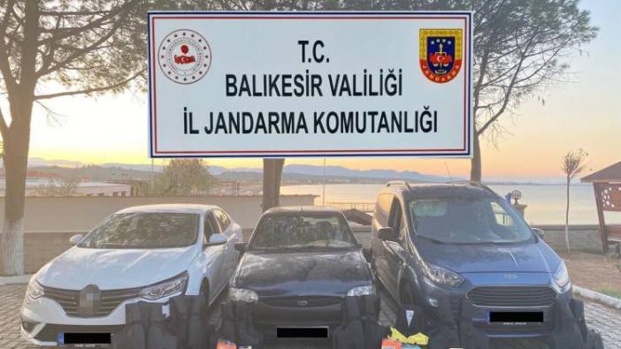 Ayvalık’ta 22 göçmen ve göçmen kaçakçıları jandarmadan kaçamadı