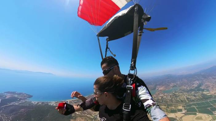 Gökyüzünde evlilik teklifi