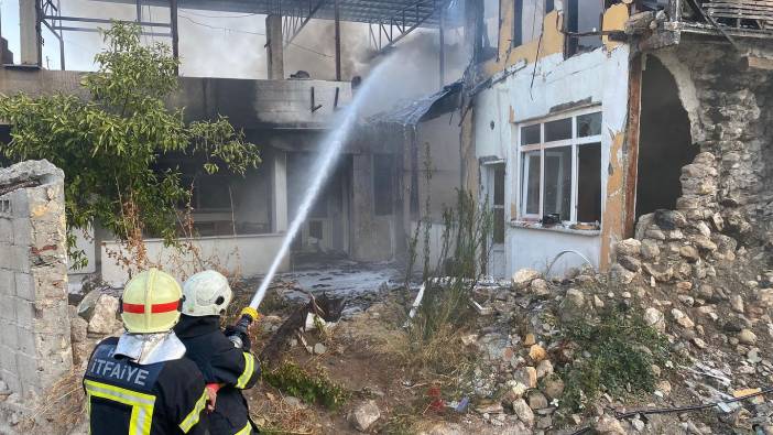 Hatay'da boş binada yangın