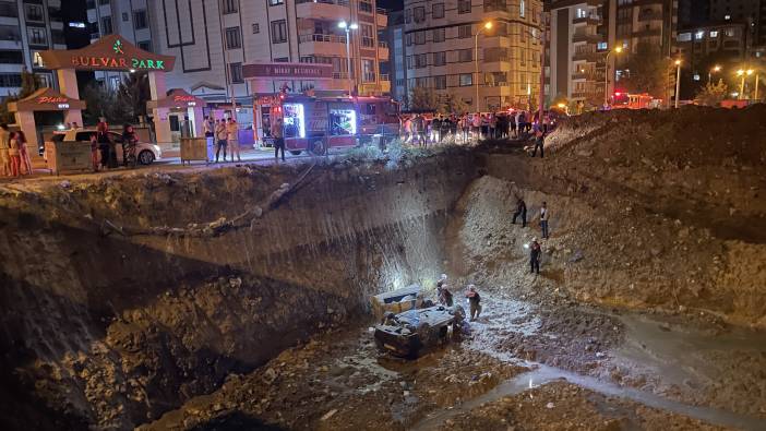 Şanlıurfa'da otomobil inşaat temeline düştü