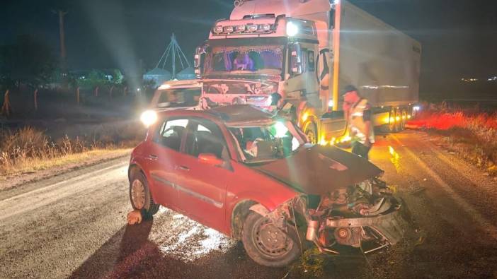 Amasya'da TIR ile otomobil çarpıştı: 1 ölü