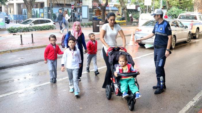 Zabıta ekipleri okul önlerinde göreve başlayacak