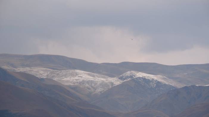 Yılın ilk karı Erzurum'a düştü