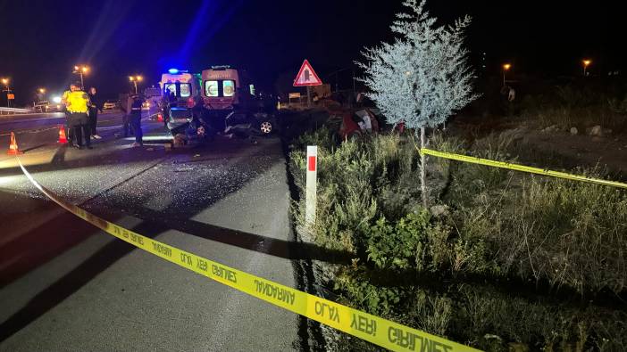 Burdur'da feci kaza: 2 ölü, 3 yaralı