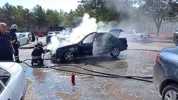 Otomobil alev topuna döndü (9 Eylül 2024)