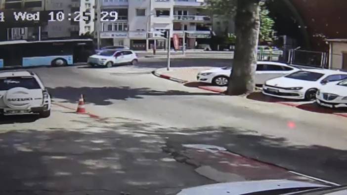 Halk otobüsü ve otomobil çarpıştı: 2 yaralı