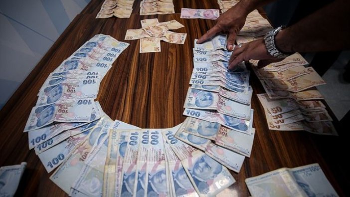 Bursa'da dilencinin üzerinden 16 bin lira çıktı