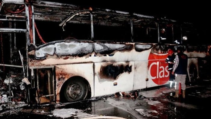 Aksaray'da yolcu otobüsü yandı