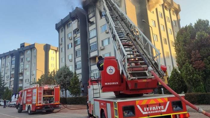 Kocaeli'de apartmanda korkutan yangın