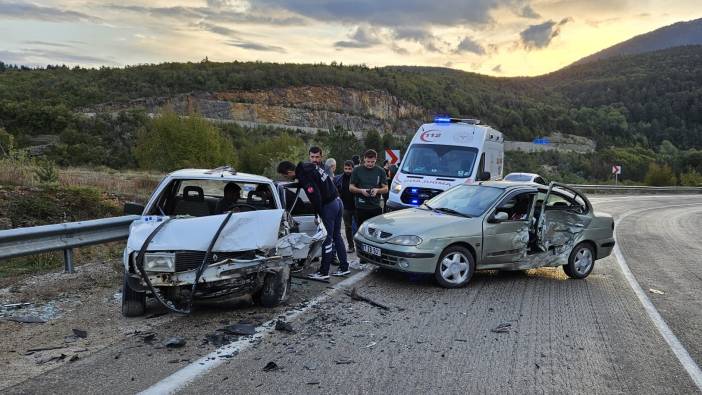 Karabük'te otomobiller çarpıştı: 7 yaralı