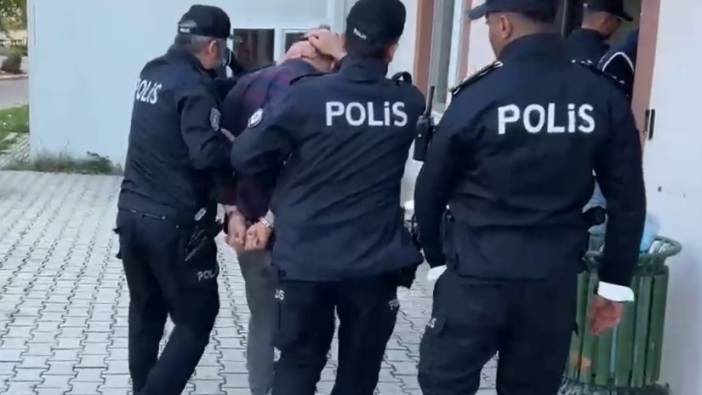 Kırklareli'nde kamyonetten adeta kaçak göçmen fışkırdı