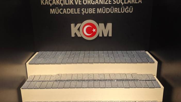 Van'da yüzlerce kaçak cep telefonu ele geçirildi