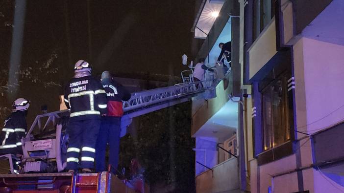 Heyelan apartmanın girişini kapattı, 6 kişiyi itfaiye kurtardı