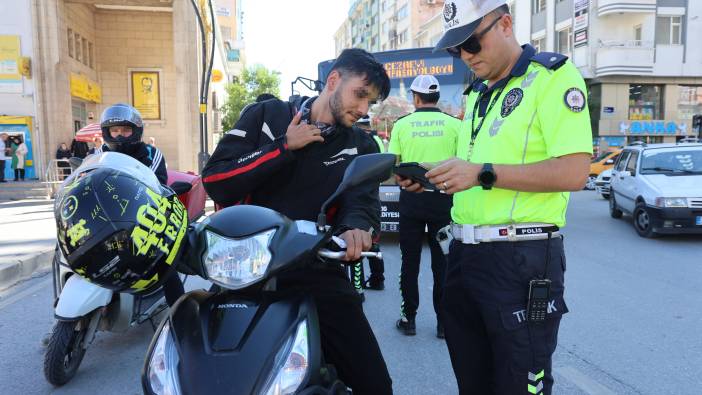 Kurallara uymayan motosiklet sürücülerine ceza yağdı