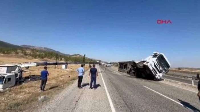 Gaziantep Nurdağı'nda TIR devrildi