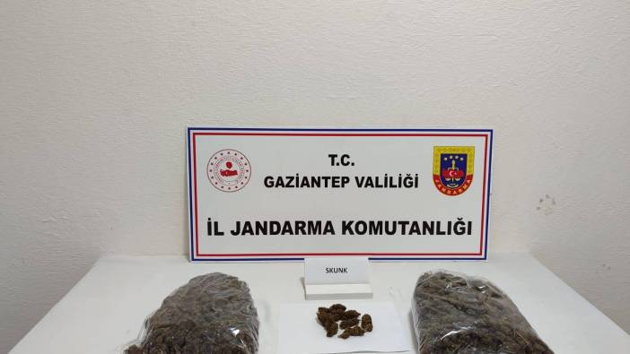 Bavuldan kilolarca uyuşturucu çıktı