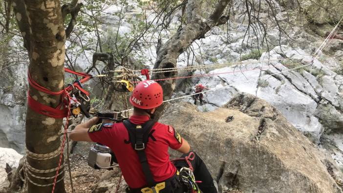 Jandarma ekiplerinden arama kurtarma tatbikatı