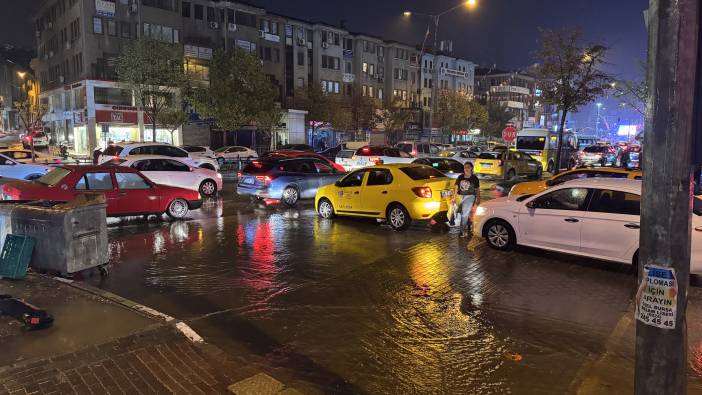 Bursa'da sağanak hayatı olumsuz etkiledi