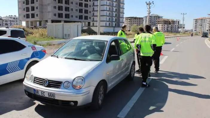 Polisten kaçmaya çalışan sürücü alkollü çıktı