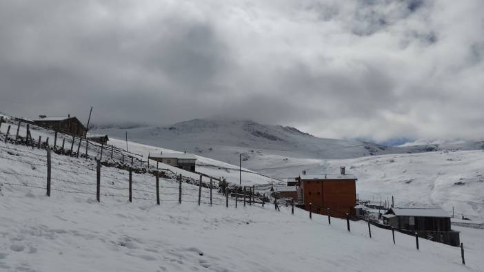 Karadeniz beyaza büründü