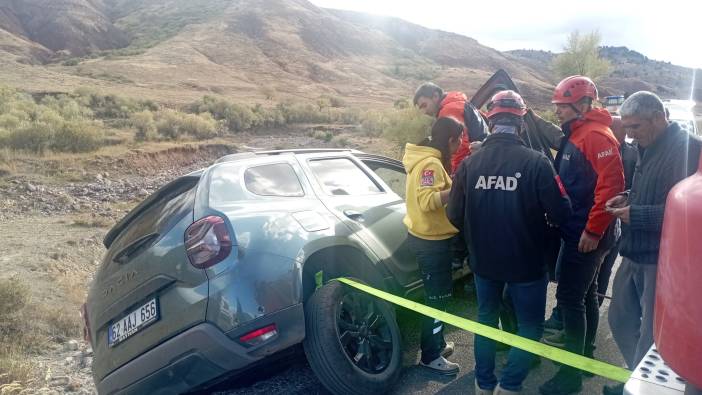 Tunceli'de feci kaza: Kontrolü kaybetti şarampole yuvarlandı (18.10.24)