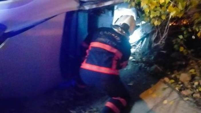 Takla atan otomobil hurdaya döndü: 1 ölü, 1 yaralı