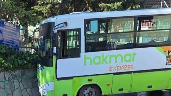 Özel halk otobüsünün sürücüsü hakimiyetini kaybetti duvara çarptı