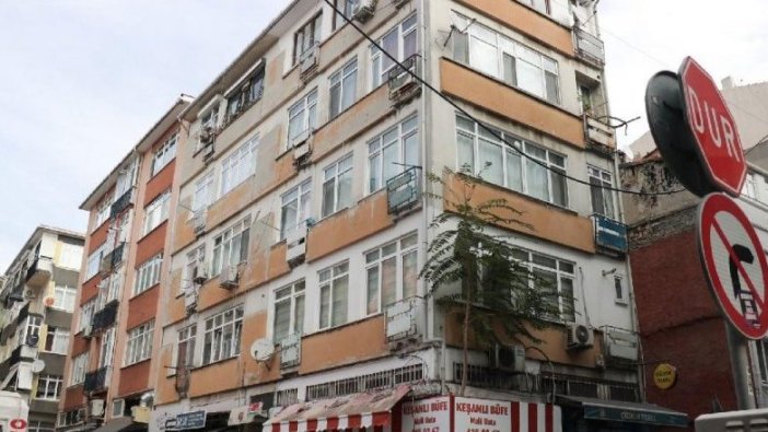 Kadıköy’de 5 katlı bina tahliye edildi