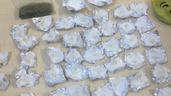 Taksisinde uyuşturucu ele geçirilen sürücüye gözaltı