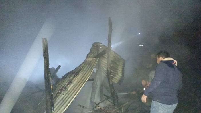 Traktör saniyeler içinde alev aldı