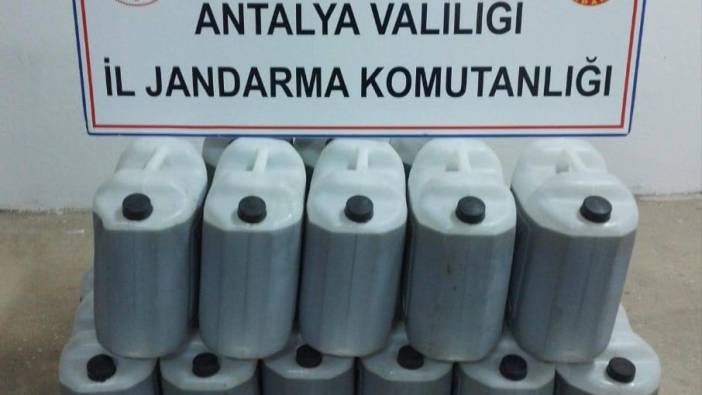 Antalya'da 6 bin litre sahte zeytinyağı ele geçirildi