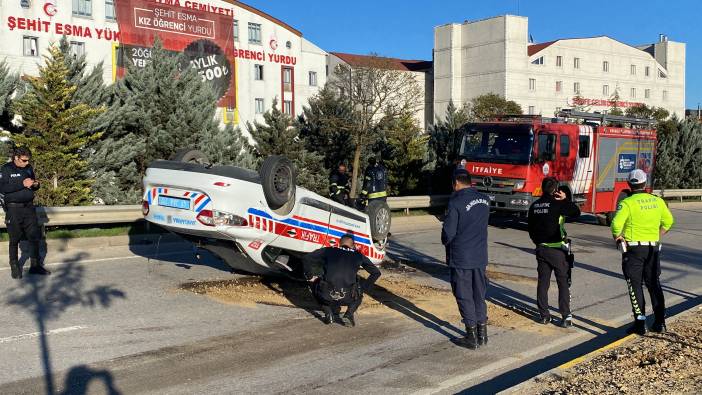 Kocaeli'de jandarma aracı kaza yaparak takla attı