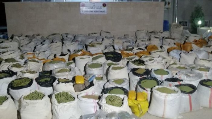 Diyarbakır'da terör örgütü PKK'ya 'uyuşturucu' darbesi