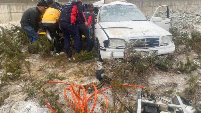 Gümüşhane’de bir otomobil kontrolden çıktı: 2 yaralı