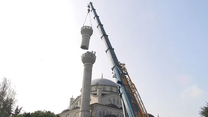 Avcılar'da cami minaresinde ikinci parça da söküldü