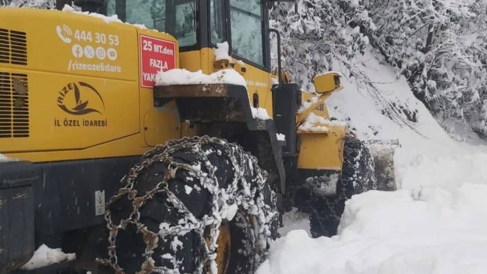 Rize'de bir köyde ve bir yaylada mahsur kalan 7 kişi kurtarıldı