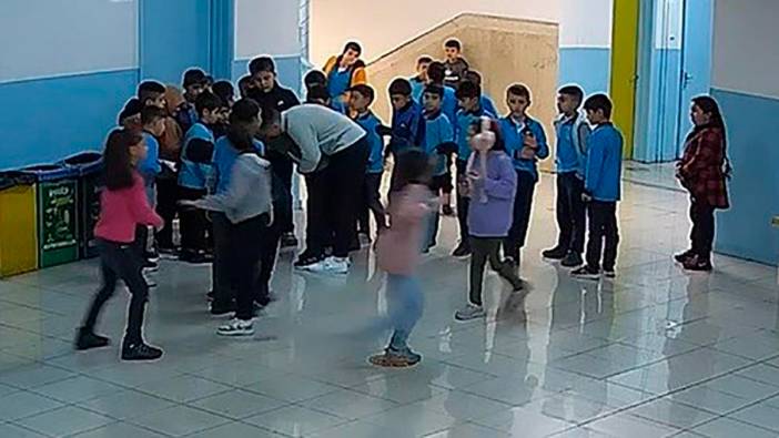 Gaziantep'te heimlich manevrasıyla öğrencisinin hayatını kurtardı