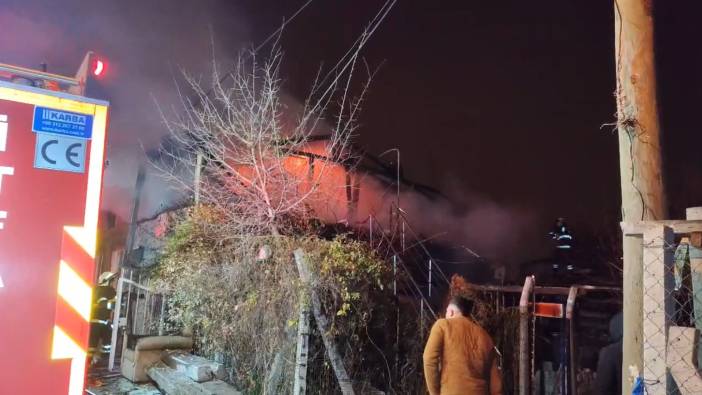 Sigortadan çıkan yangın müstakil evi harabeye çevirdi