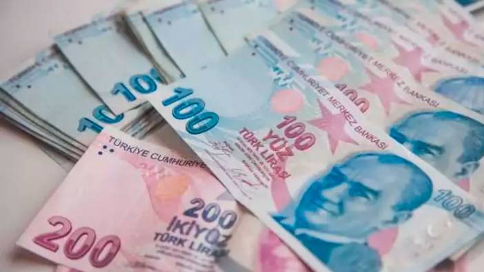 Yaşlı çifti "Adınız soruşturmaya karıştı" diyerek dolandırdılar