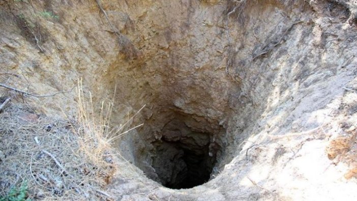 Spil Dağı'ndaki obruk araştırılıyor