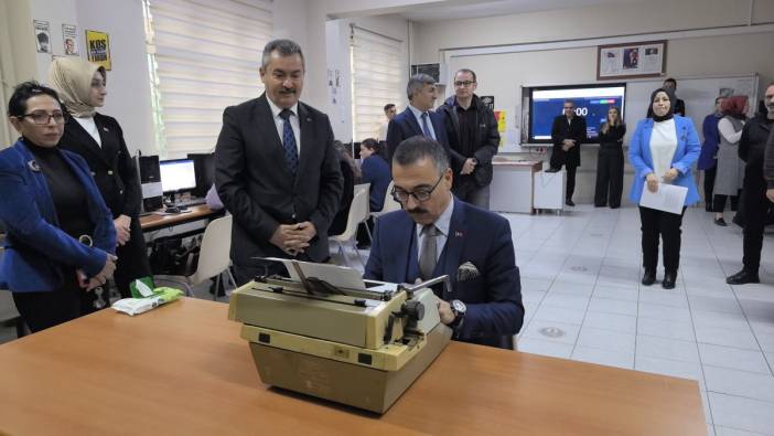 Memurlar klavyede yarıştı