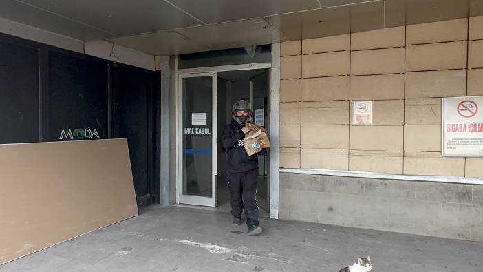 Avm'lerde kuryelerin bindiği asansör yasaklandı: Kuryeler tepki gösterdi