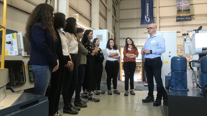 Genç kadınlar 'rüzgar'a yön verecek