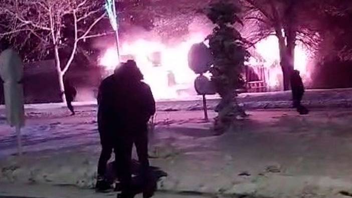 Gümüşhane karayolu kenarındaki tesis küle döndü!