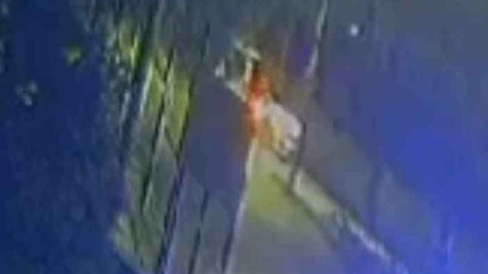 Hafif ticari araç ile motosiklet çarpıştı 1'i ağır 3 kişi yaralandı