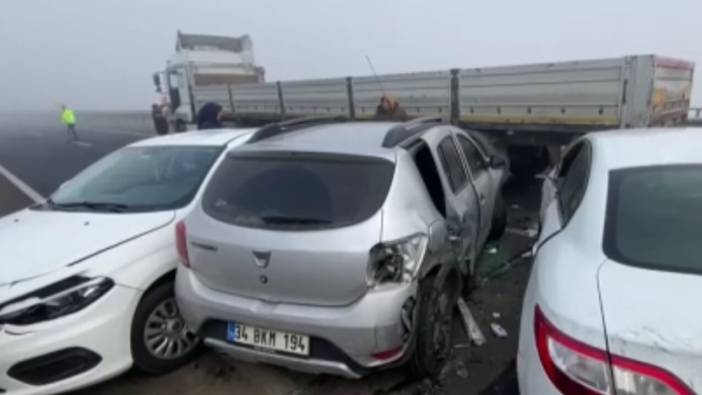 Diyarbakır’da zincirleme kaza: 13 araç birbirine girdi