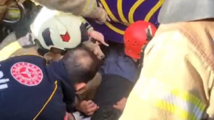 1 Kişi Beyoğlu'nda tramvayın altında kaldı