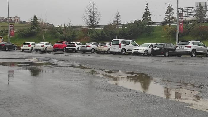 Tekirdağ'da sağanak yağış! Sürücüler ilerlemekte güçlük çekti