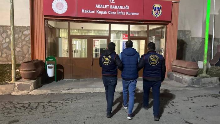 Hakkari'de bin 445 kişi yakalandı