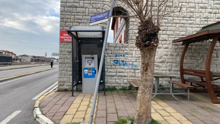 Kocaeli'de intihar girişimi! Kendini kart dolum kulübesine asmaya çalıştı